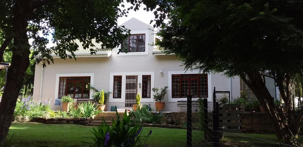 The Gate Guesthouse Clarens Exterior photo